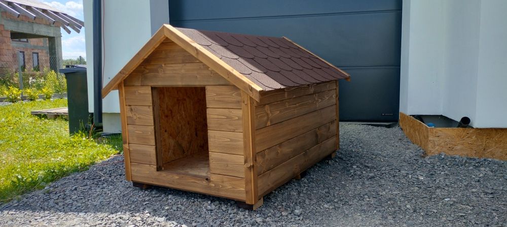 Buda dla psa ocieplona