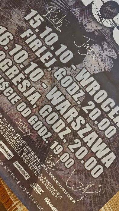 Devil Sold His Soul plakat z autografami