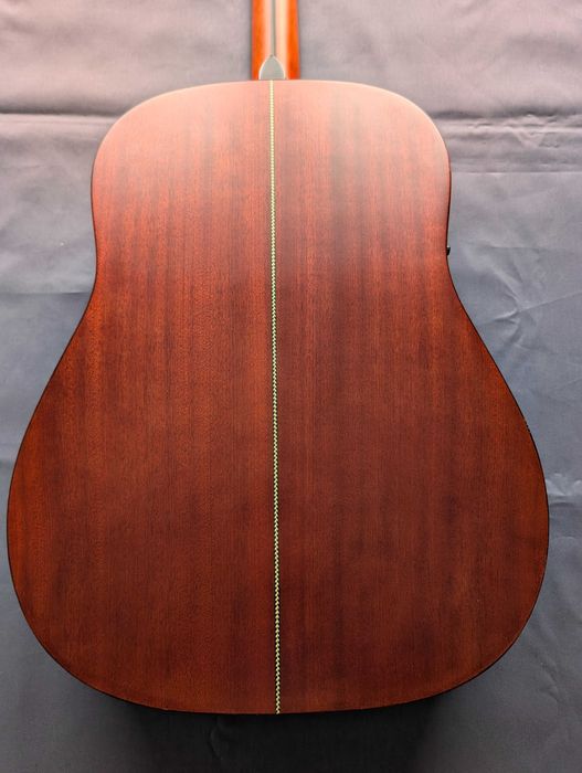 Gitara elektroakustyczna DOWINA D555