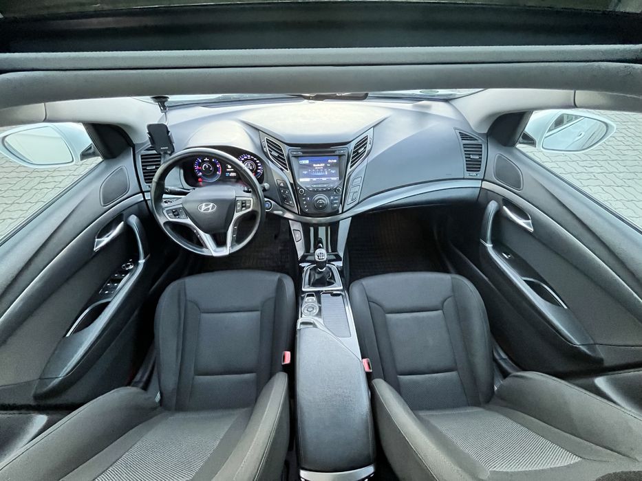 Hyundai i40 1.7 CRDi 2012 | Bogata opcja | Panorama | Led