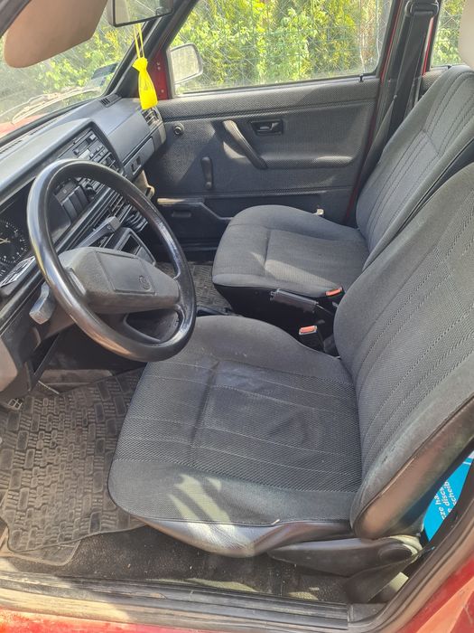 Golf ll 90r 1,6 benzyna