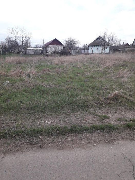 Продам участок под строительство дома в центре Овидиополя(032-367)