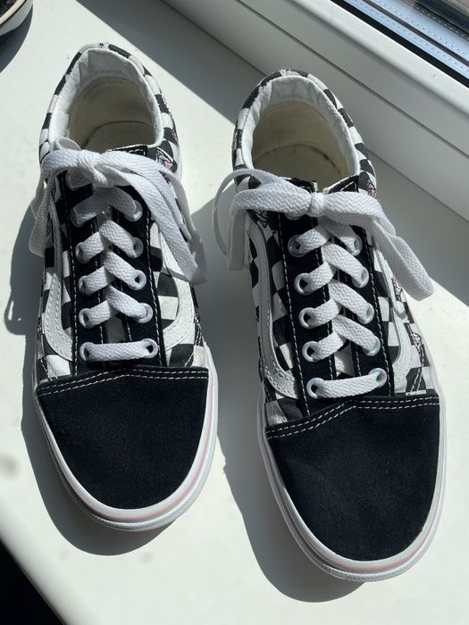 Кеди Vans.