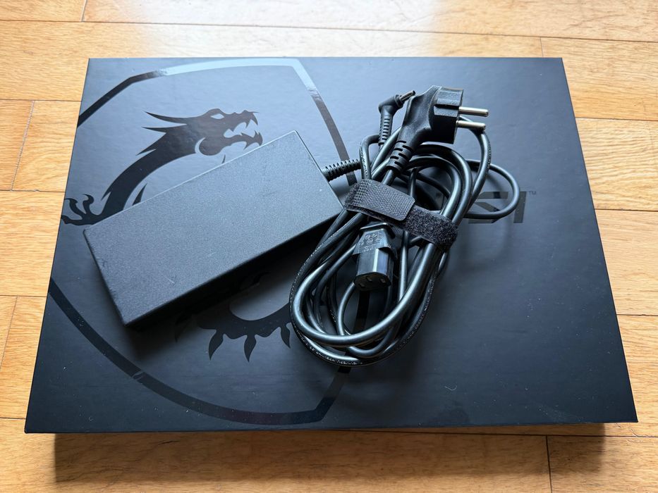 Portátil MSI 15.6" Stealth GS66 12UHS