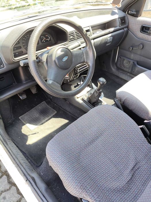 Ford fiesta 1.1 injeção