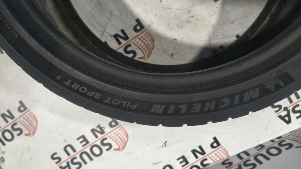 2 pneus semi novos Michelin 225-40R18 - Oferta dos Portes