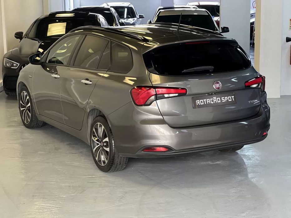 Fiat Tipo Station Wagon 1.3 M-Jet Lounge Tech
