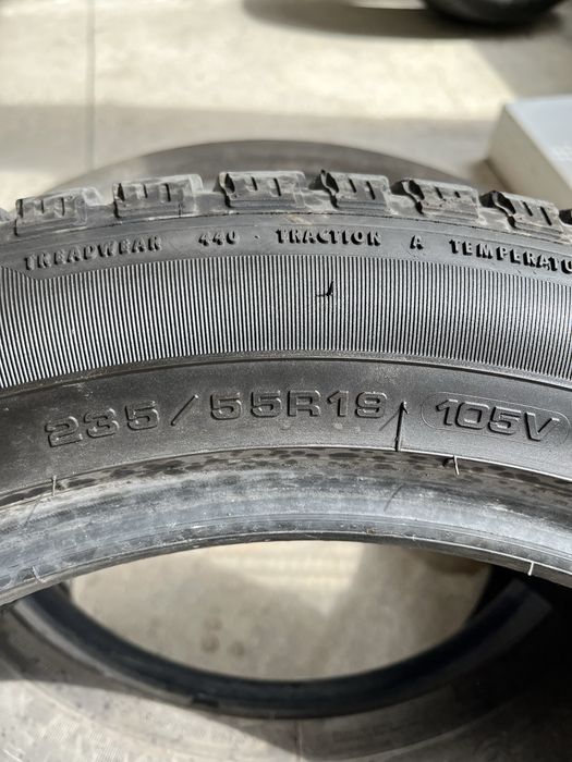 Шини 235/55R19 GOOD YEAR 2117 року