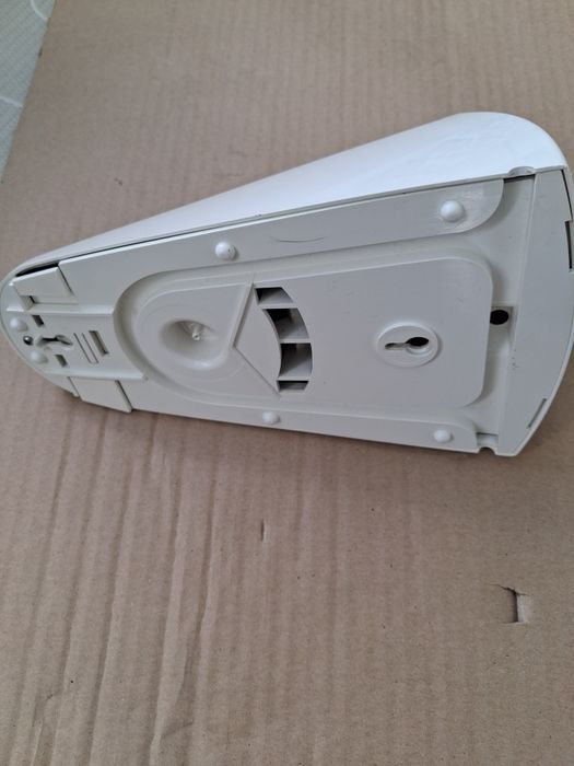 Сушилка для рук електрична