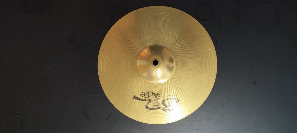 Pratos Bateria: Istanbul Xist Ride 20", Meinl Soundwave Bronze 14" Hihats, Paiste 302 Splash 12"