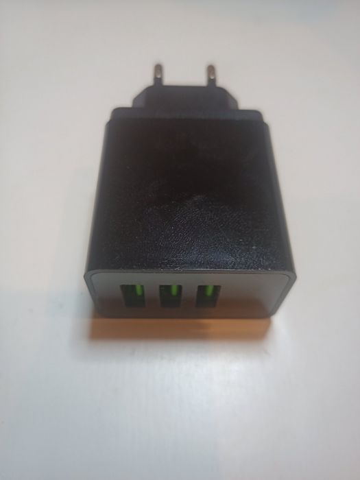 Блок живлення SLS-B05. 5V-3.1A.