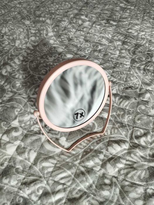 Espelho de maquilhagem de duas faces ajustável