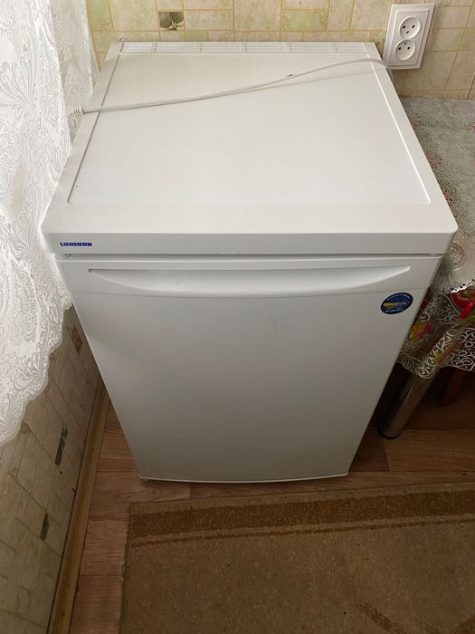 Холодильник LIEBHERR