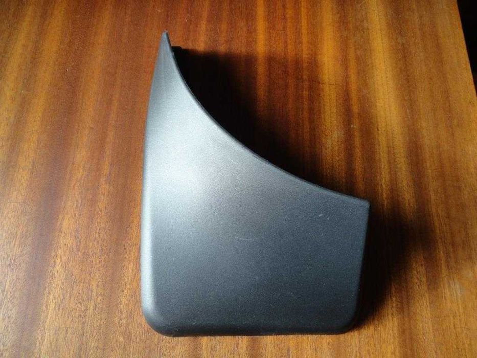 Pala guarda lamas Toyota Yaris