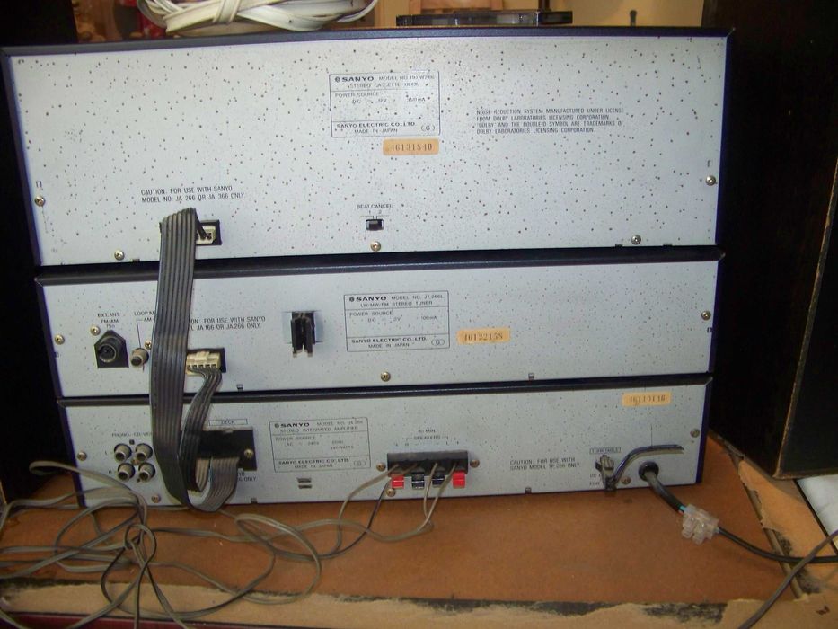aparelhagem Sanyo JA266 140 watts com colunas