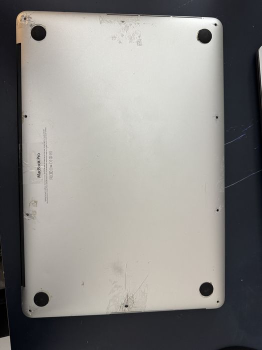 Macbook pro 15 16gb ram i7