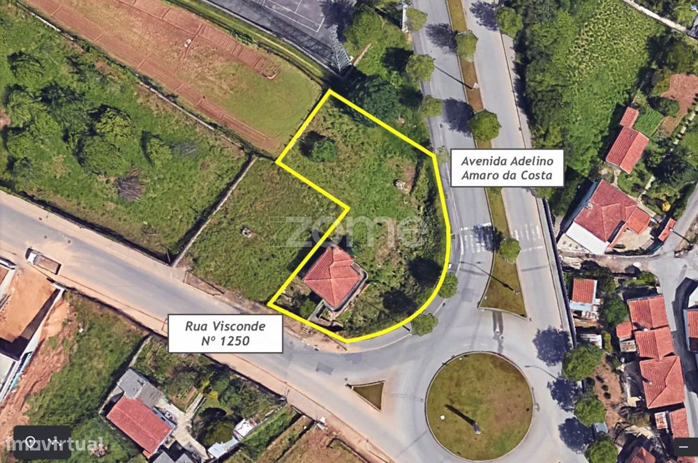 Terreno urbano 1.000 m2, em São João da Madeira