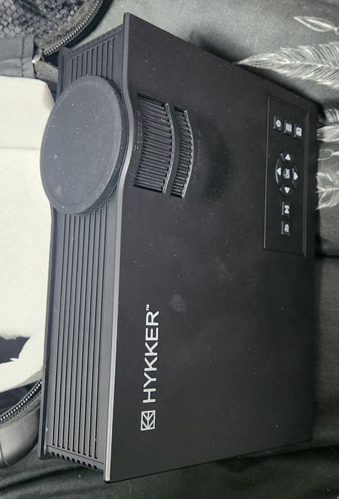 PROJEKTOR multimedialny