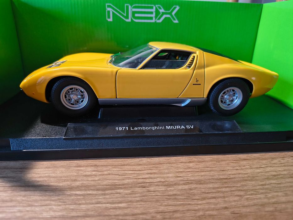 Lamborghini Miura 1:18 welly