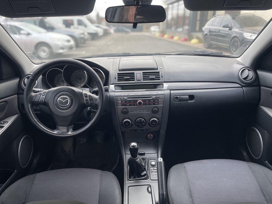 Продам Мазда 3  2.0 дизель