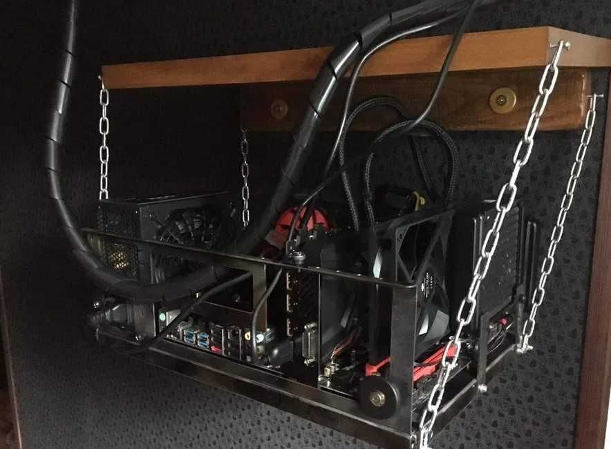 Otwarta obudowa PC- FLAT - surowa. Dostępne od ręki - test bench