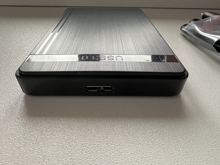 Зовнішні жорсткі диски 320-500GB UBS 3.0