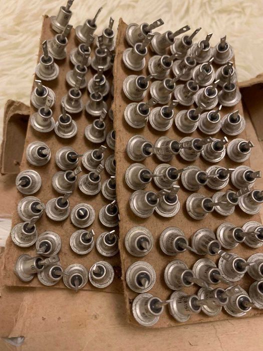 Диоды стабилитроны Д815Г