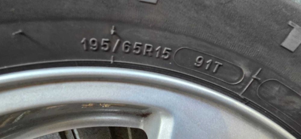 Felgi alu Volvo zima BFGoodrich g-Force Winter 2, 195/65/15