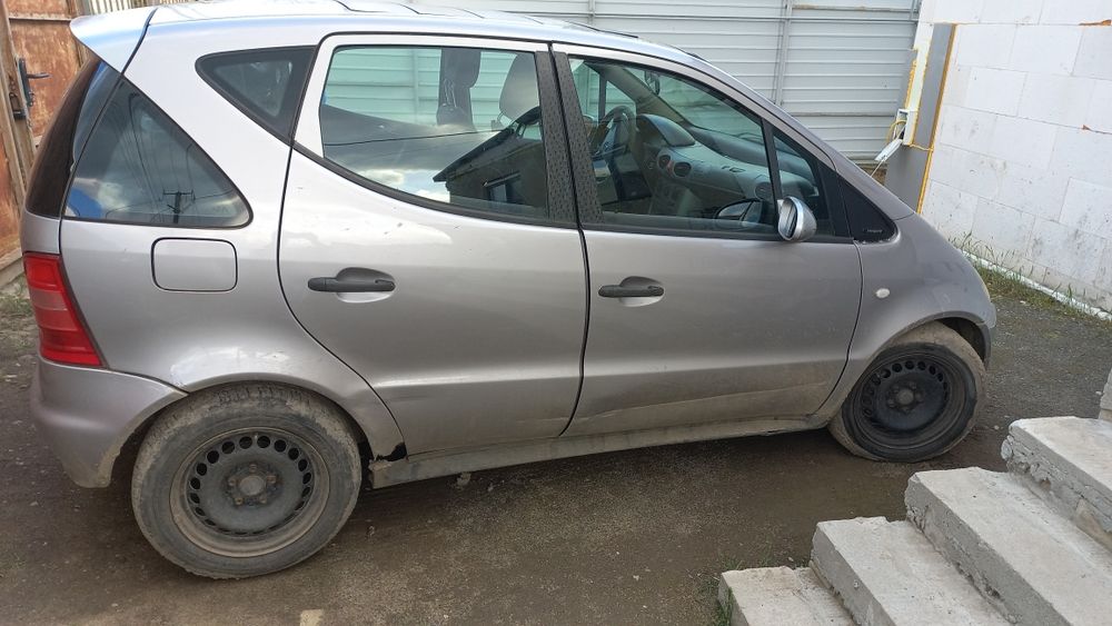 Мерседес А170 не розмитнений