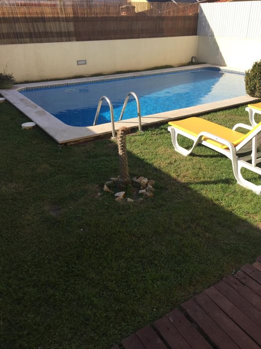 Moradia em Azeitao com piscina (mês)