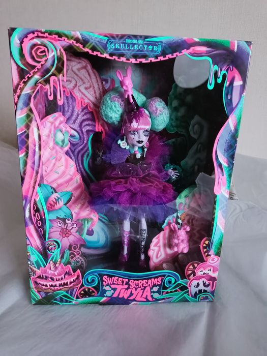 Монстер Хай Клео, Кьюпид, Френки, Лагуна, Твайла