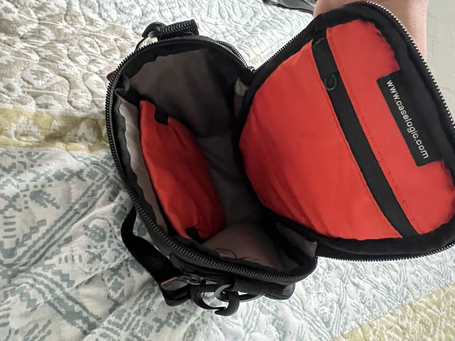 Bolsa pequena case logic para máquina fotográfica