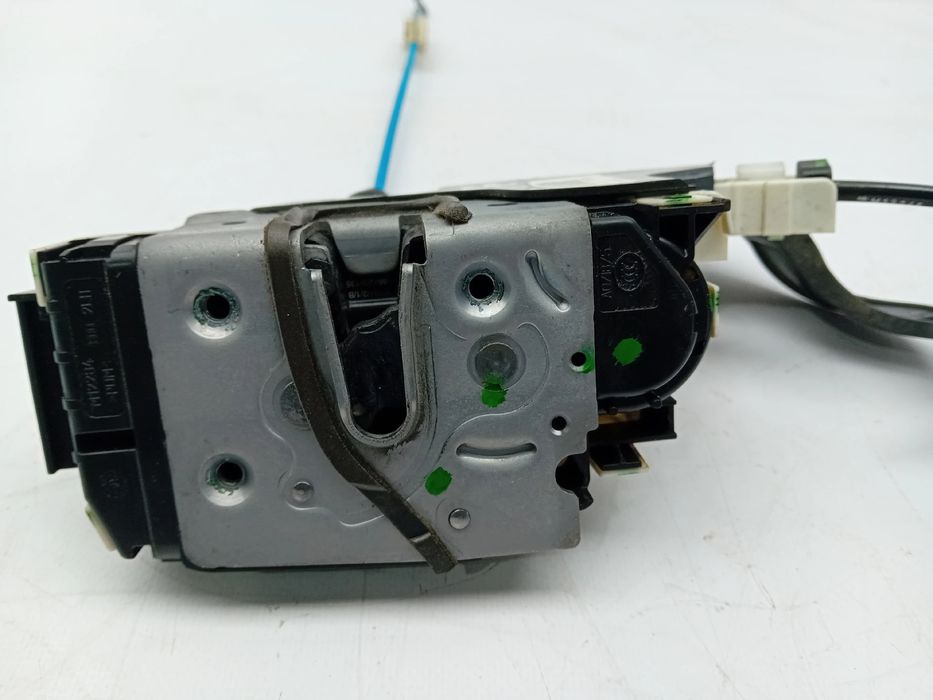 Fechadura / fecho porta frente esquerdo MERCEDES-BENZ Classe B (W246,