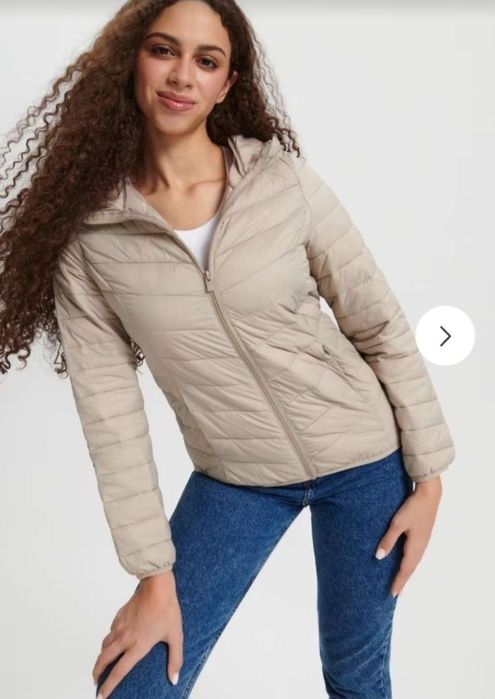 Куртка жіноча весняна