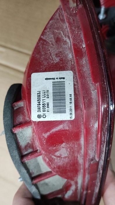 lampy tylne w klape vw passat b7 kombi komplet