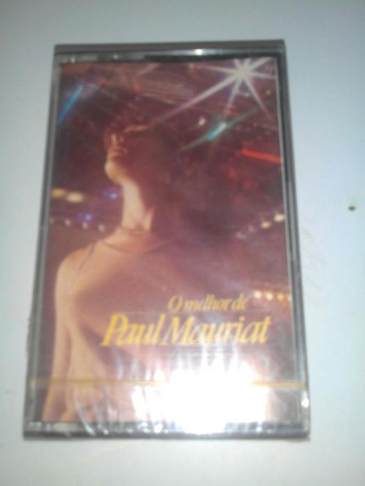 Cassetes de música variada Portuguesa e Estrangeira