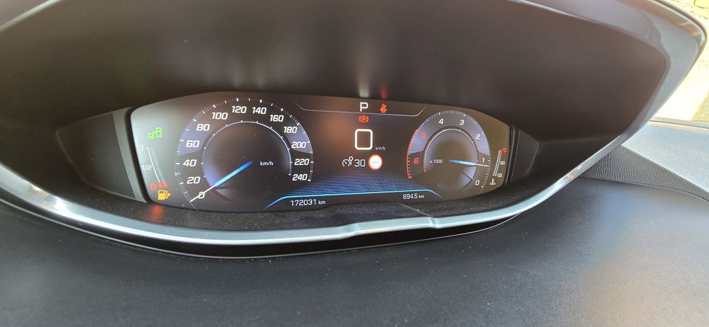 Peugeot 3008 GT Line 1.6 BlueHDi EAT6 2018 – Full Extras, Teto Panorâm