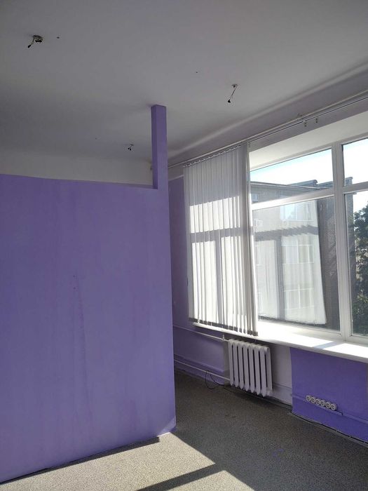 Офісні приміщення на проспекті