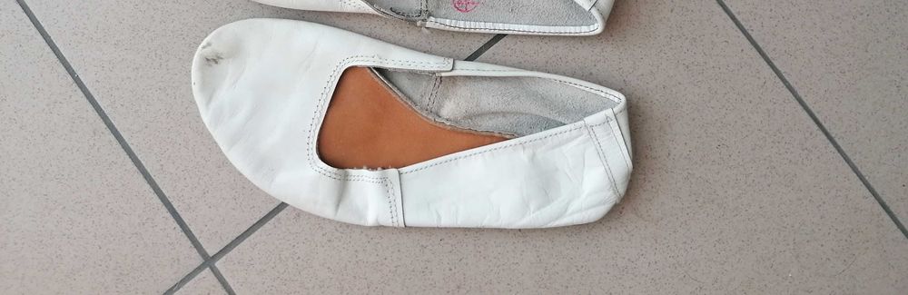 Skórzane baletki 23,5 cm