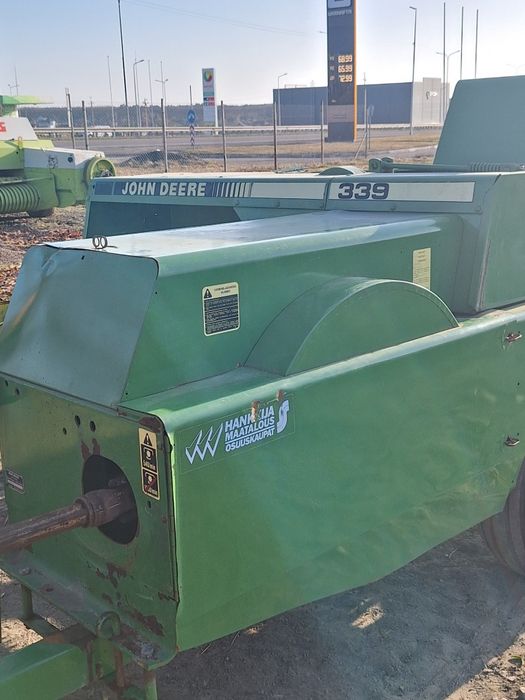Прес - подборщик Пресс-підбирач John Deere 339 , 339 Джон Дір