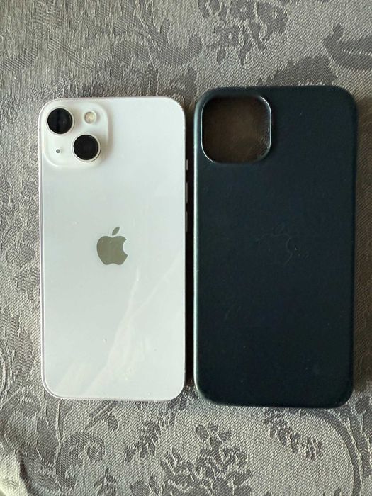 iPhone 13 com todo o equipamento