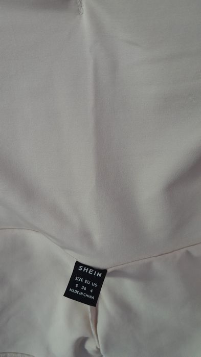 Saia/Calças creme Shein