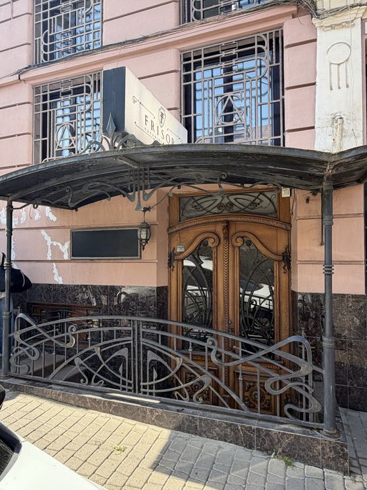 Продається приміщення кафе ЦЕНТР