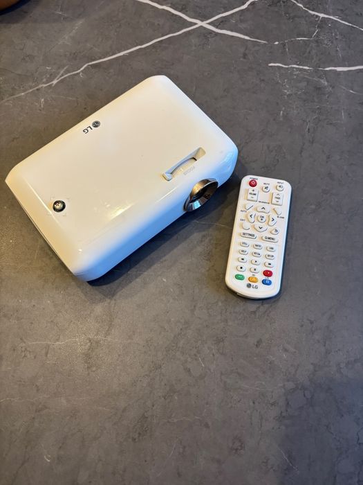 projetor LG CineBeam PH510P
