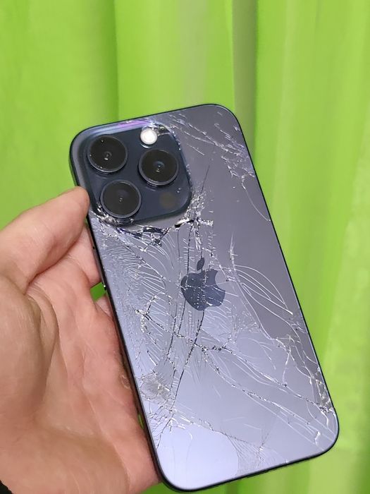 iphone 15 pro 128gb под замену дисплея