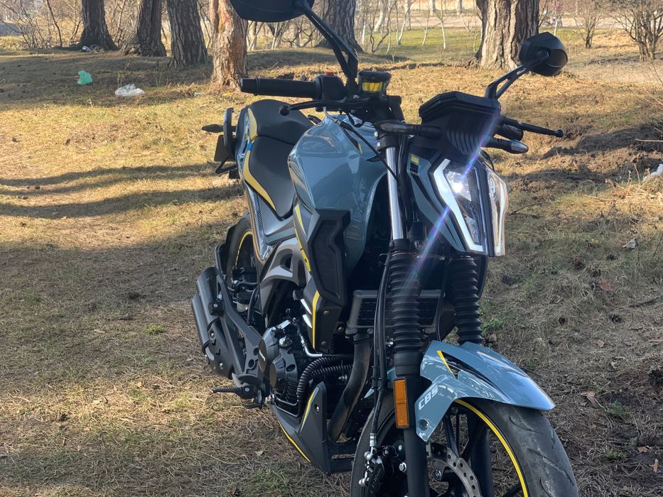 Продам  mustang st 200