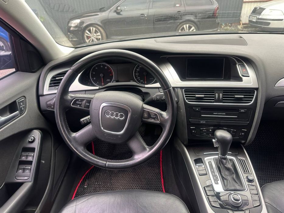 Audi A4 B8 TFSI RS Look в ідеальному стані