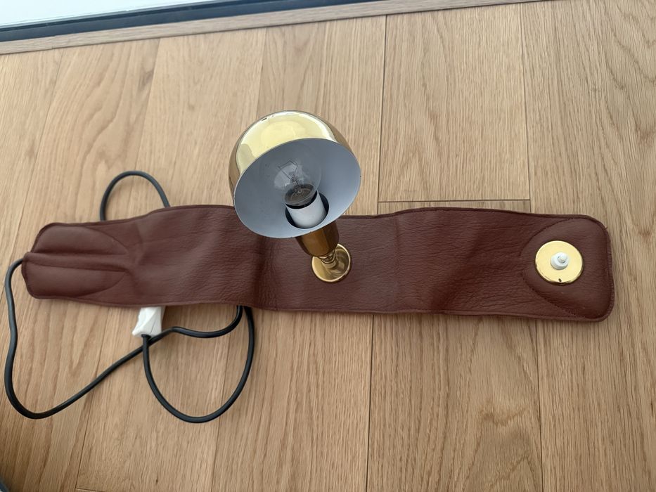 Candeiro de sofá em pele