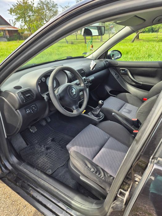 Seat Leon 1 1.6 Benzyna 2005