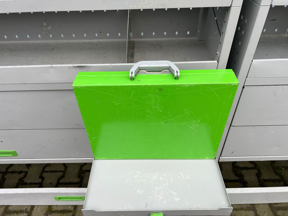 Zabudowa Serwisowa Busa VEHIKIT Regały Walizki Skrzynki Mobilne